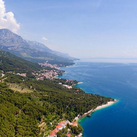 Apartments By The Sea Brela, Makarska - 16950 Extérieur photo