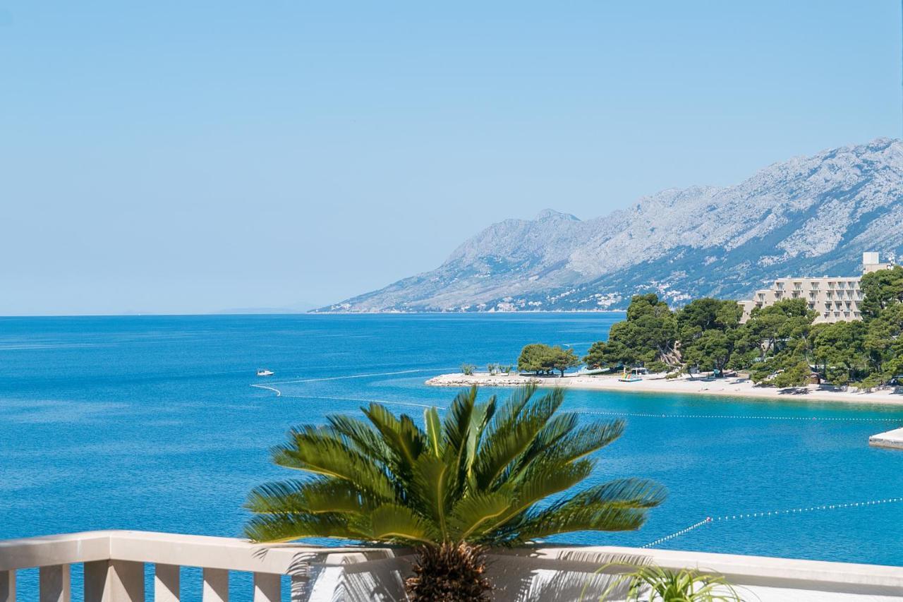 Apartments By The Sea Brela, Makarska - 16950 Extérieur photo
