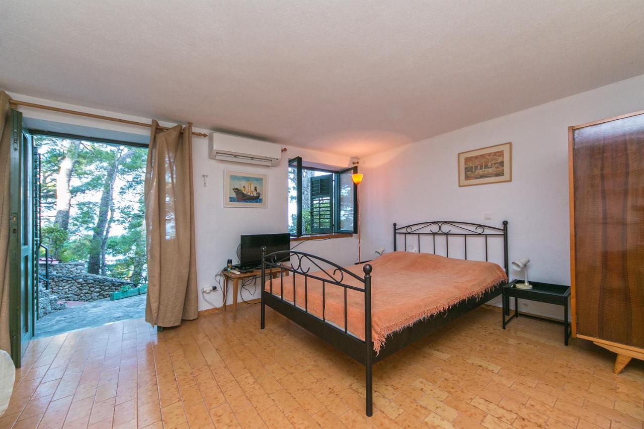Apartments By The Sea Brela, Makarska - 16950 Extérieur photo