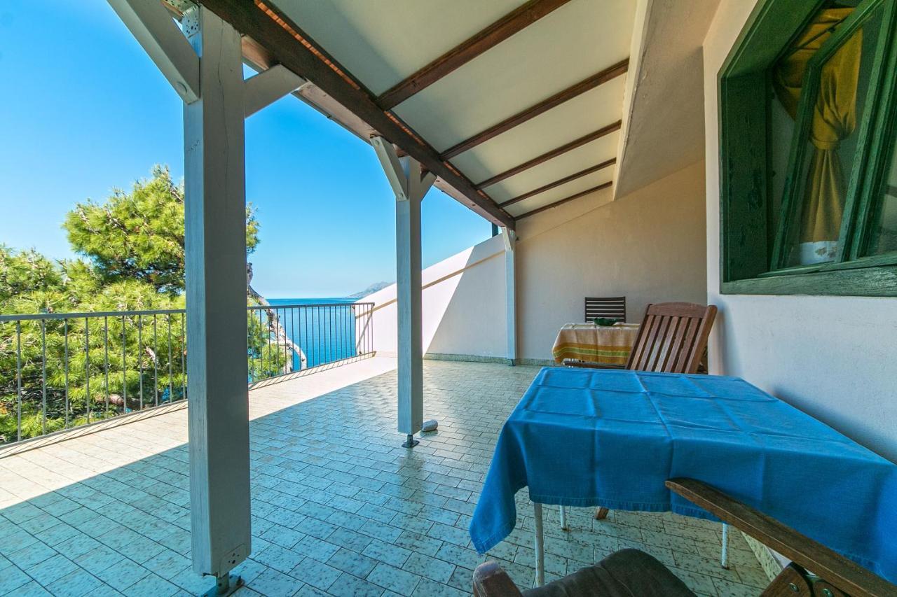 Apartments By The Sea Brela, Makarska - 16950 Extérieur photo